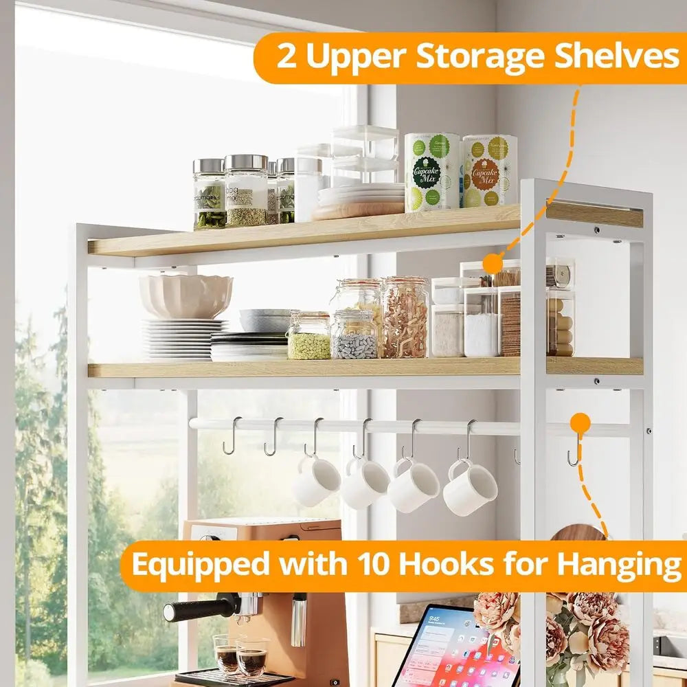 Island w Stools + Power Outlet