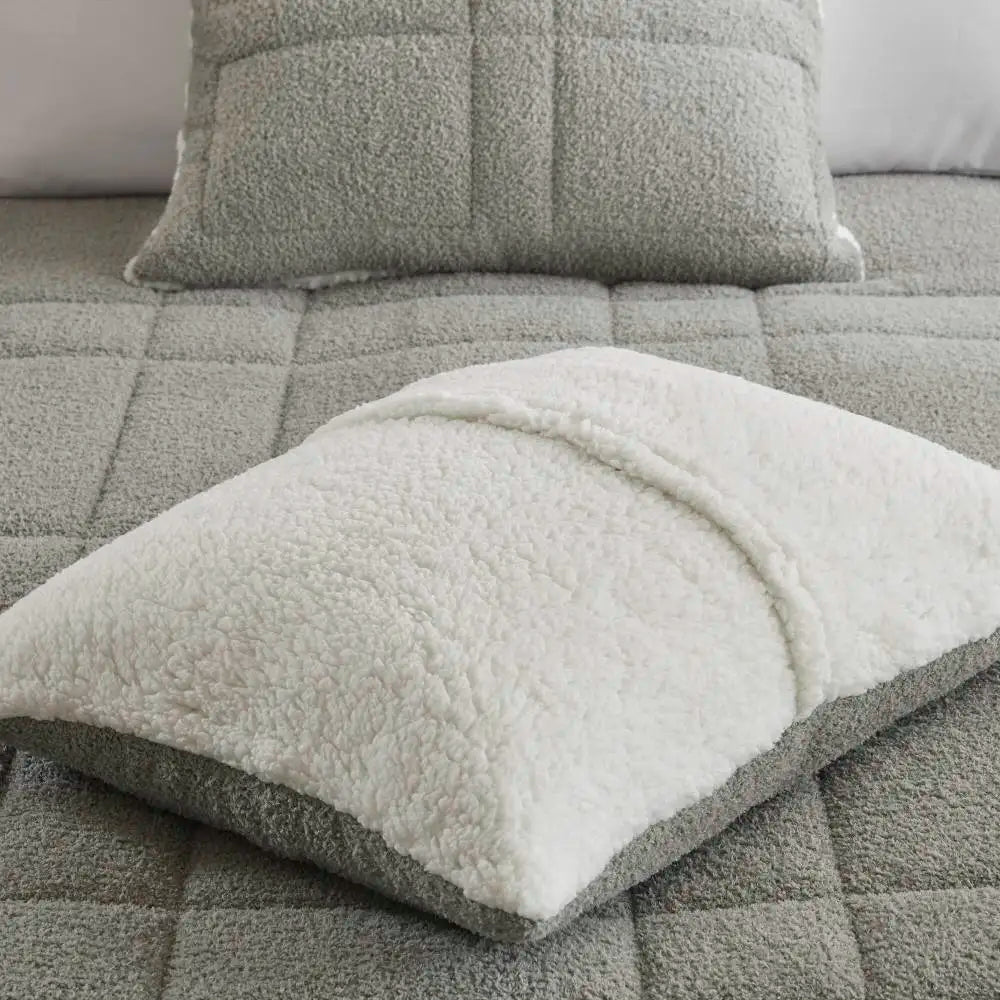 Comforter Set A Soft Buttery Feel