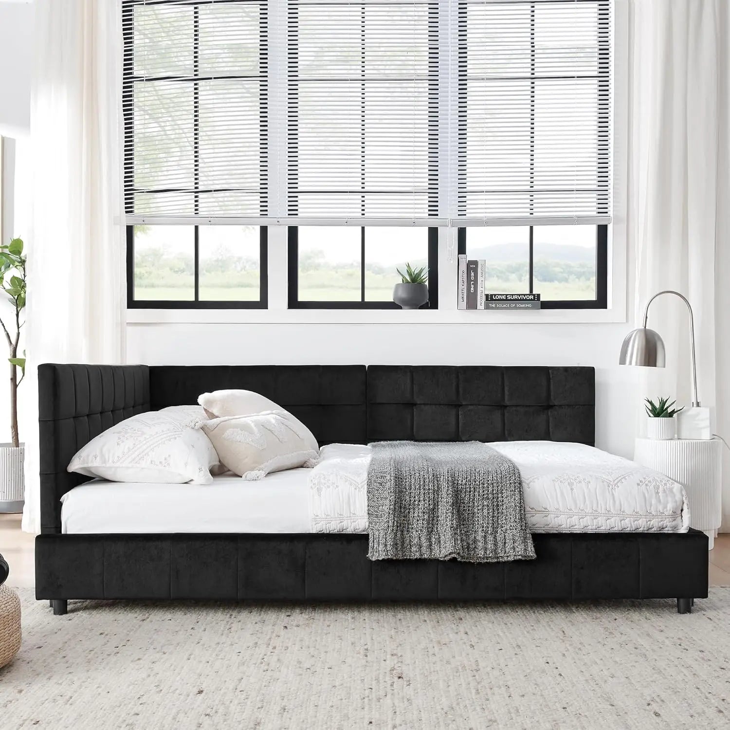 Upholstered Tufted Daybed Frame
